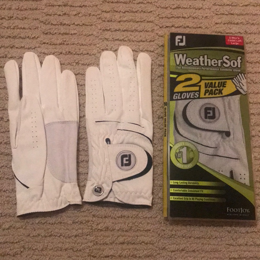 New golf gloves size large